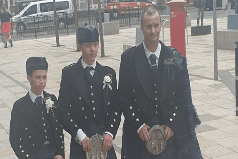 Groom dies at the alter whilst bride walks down the aisle with their son Groom dies at the alter whilst bride walks down the aisle with their son
