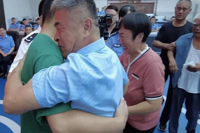 Parents reunited with abducted son after 24 years apart Parents reunited with abducted son after 24 years apart