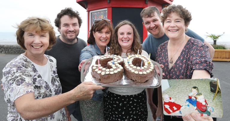 Babies born on the same day at Dublin hospital reunite for 30th birthday Babies born on the same day at Dublin hospital reunite for 30th birthday