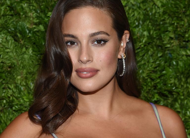 Ashley Graham gets front tooth knocked out after toddler headbutts her Ashley Graham gets front tooth knocked out after toddler headbutts her