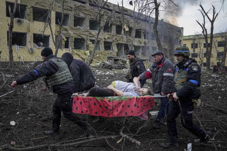 Three killed including child after Russia bombed hospital while women gave birth Three killed including child after Russia bombed hospital while women gave birth