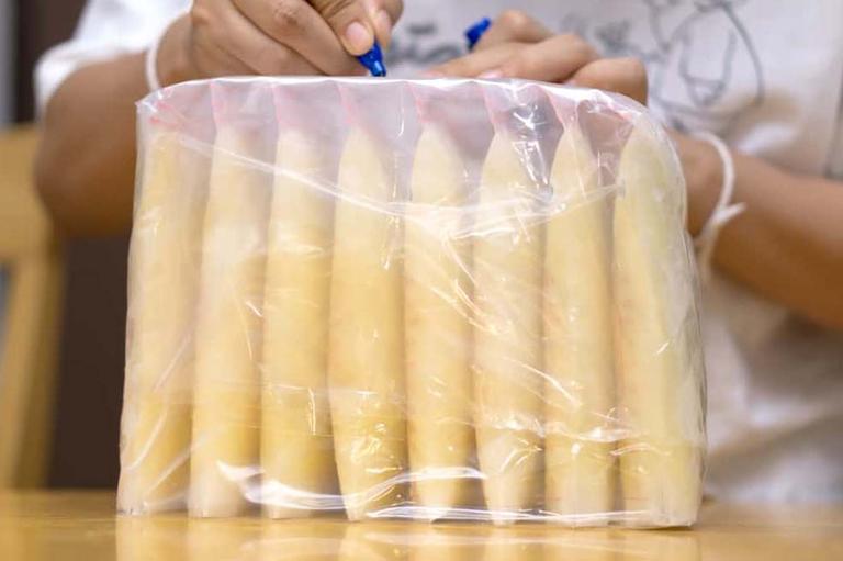 Irish Mother Forced to Throw Away Breastmilk at Airport Security Irish Mother Forced to Throw Away Breastmilk at Airport Security