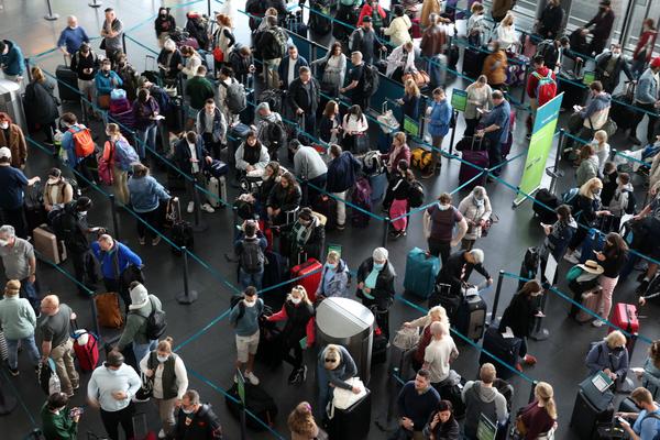 New staff making a “valuable difference” as wait times at Dublin Airport improve ahead of busy summer New staff making a “valuable difference” as wait times at Dublin Airport improve ahead of busy summer