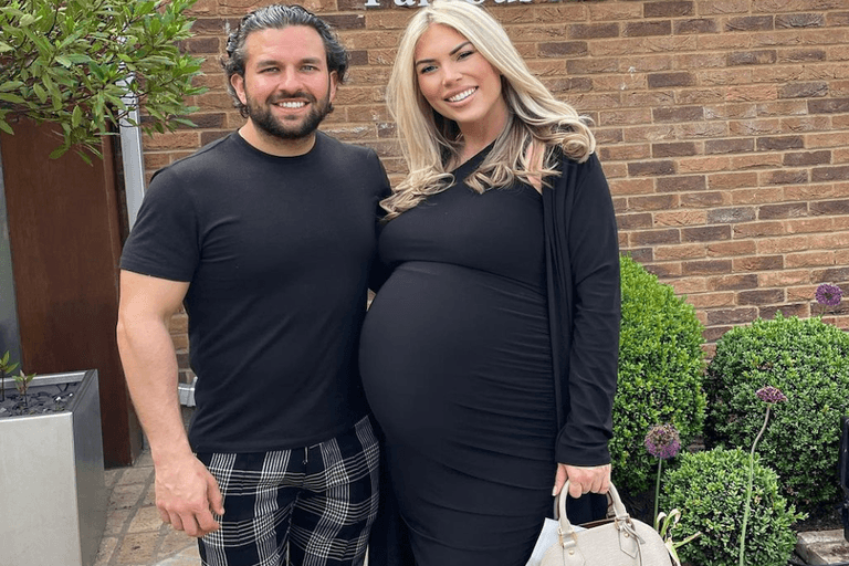 Frankie Essex reveals the names of her twin babies Frankie Essex reveals the names of her twin babies