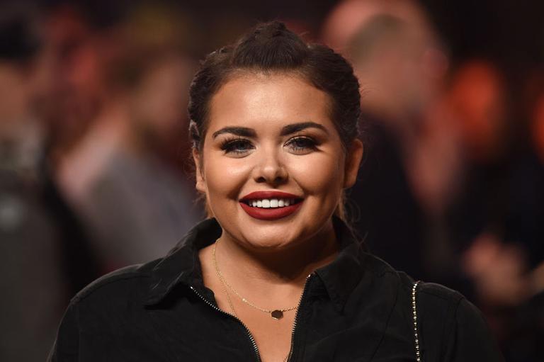 Scarlett Moffatt slams ‘disgusting’ pap who snuck into her hotel Scarlett Moffatt slams ‘disgusting’ pap who snuck into her hotel