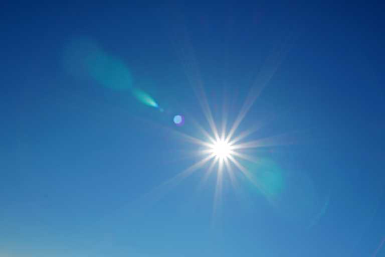Met Éireann extends high temperature warning for Ireland this weekend Met Éireann extends high temperature warning for Ireland this weekend