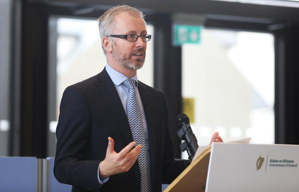 New Bill offers domestic violence survivors 5 days paid leave New Bill offers domestic violence survivors 5 days paid leave