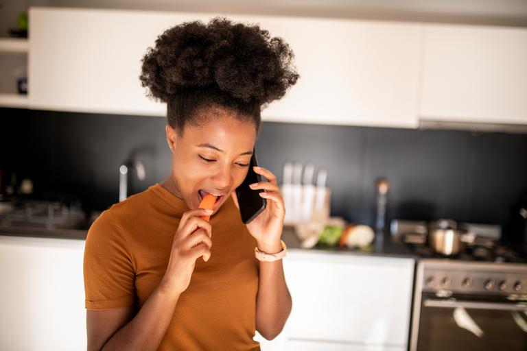 Eating carrots during pregnancy makes babies happy, study finds Eating carrots during pregnancy makes babies happy, study finds