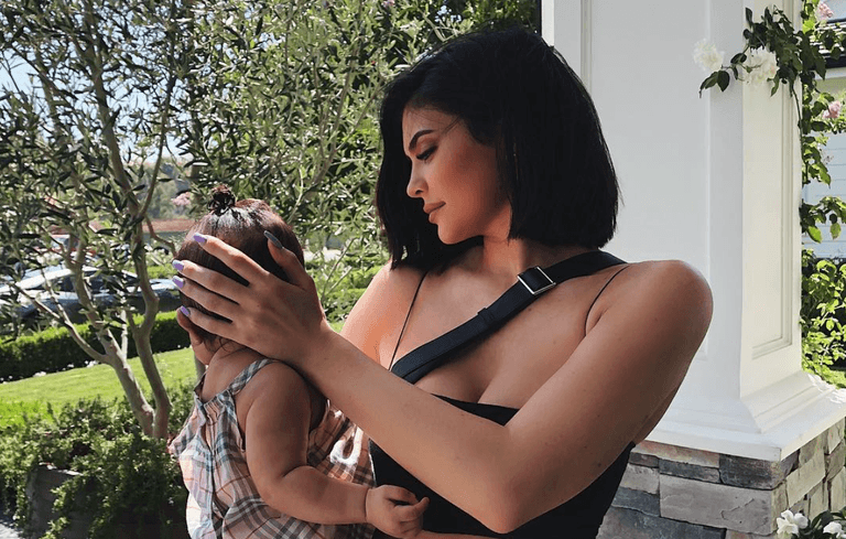 Kylie Jenner says having the baby blues is “really hard” Kylie Jenner says having the baby blues is “really hard”