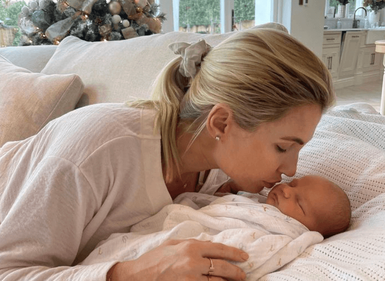 Billie Faiers reveals the name of her third child Billie Faiers reveals the name of her third child