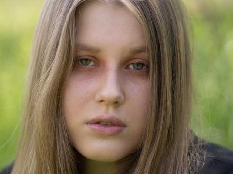 Julia Wendell reported for ‘explicit images of children on her phone’ Julia Wendell reported for ‘explicit images of children on her phone’