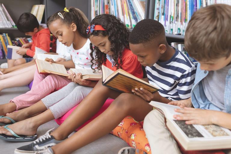 Best ways to keep your kids reading over the Summer holidays Best ways to keep your kids reading over the Summer holidays