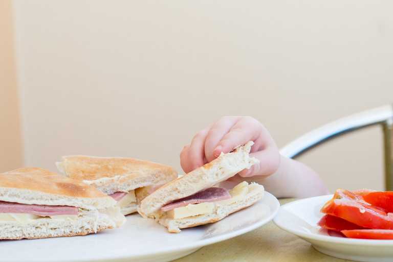 Irish parents warned over four popular lunch meat products after recall due to risk of illness Irish parents warned over four popular lunch meat products after recall due to risk of illness