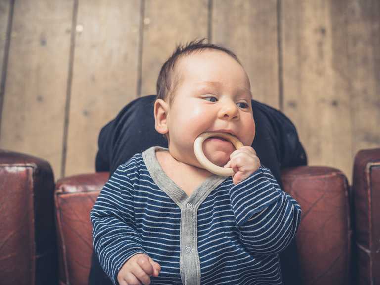 Experts list six reasons to avoid one form of teething relief due to serious health risk Experts list six reasons to avoid one form of teething relief due to serious health risk