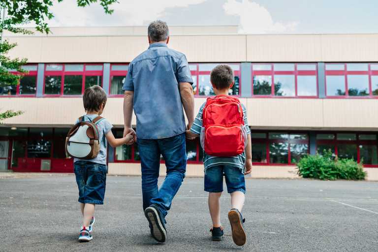 Social welfare: Thousands of parents eligible for up to €385 per child as back-to-school costs mount Social welfare: Thousands of parents eligible for up to €385 per child as back-to-school costs mount