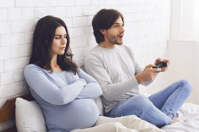 Pregnant woman urged to go on strike after husband’s odd requests Pregnant woman urged to go on strike after husband’s odd requests