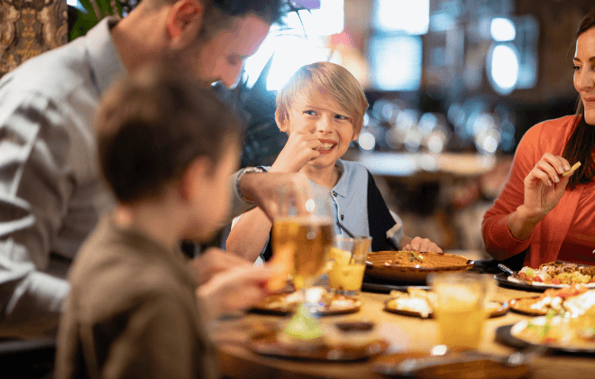 Restaurant charges parents extra for ‘bad parenting’ Restaurant charges parents extra for ‘bad parenting’