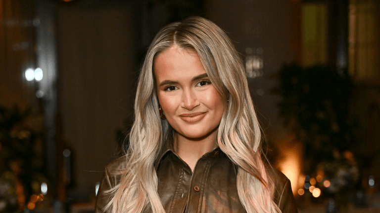 Do you want an acrylic cot like Molly-Mae? – Here’s everything to know Do you want an acrylic cot like Molly-Mae? – Here’s everything to know