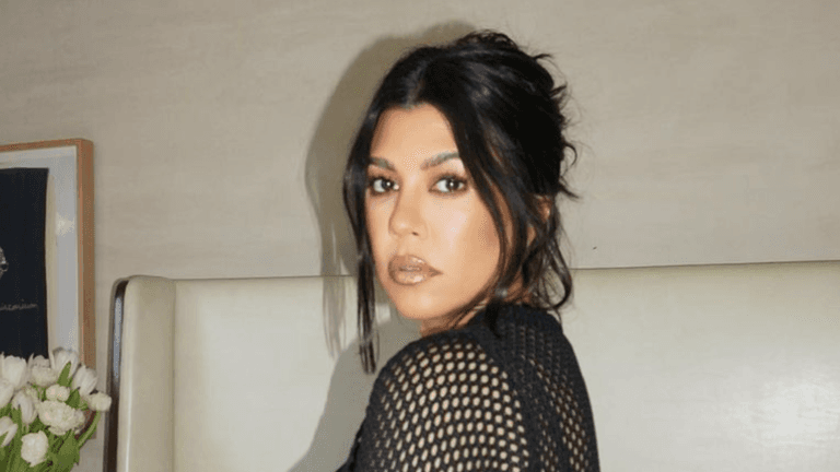 Kourtney Kardashian pens open letter to new mums about ‘unrealistic’ pressures to ‘bounce back’ after giving birth Kourtney Kardashian pens open letter to new mums about ‘unrealistic’ pressures to ‘bounce back’ after giving birth