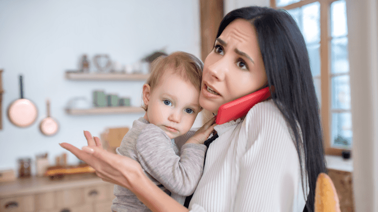 Here’s why you shouldn’t use your smartphone around your kids Here’s why you shouldn’t use your smartphone around your kids