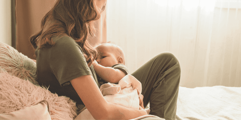 Lactation consultant lists top tips for establishing an early breastfeeding routine Lactation consultant lists top tips for establishing an early breastfeeding routine