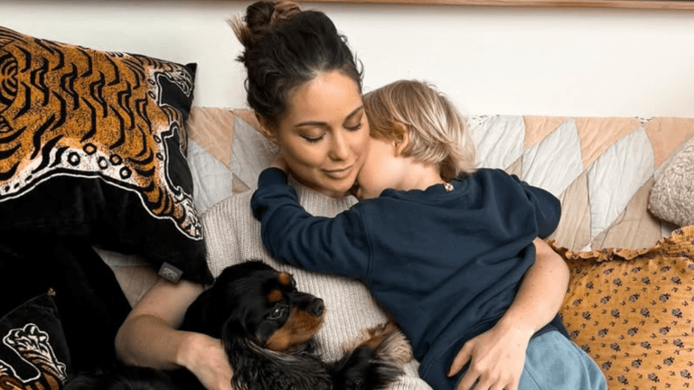 Louise Thompson inspires parents with a beautiful reminder about gift giving Louise Thompson inspires parents with a beautiful reminder about gift giving
