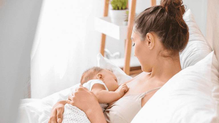 Breastfeeding: 15 steps to help your baby latch well Breastfeeding: 15 steps to help your baby latch well