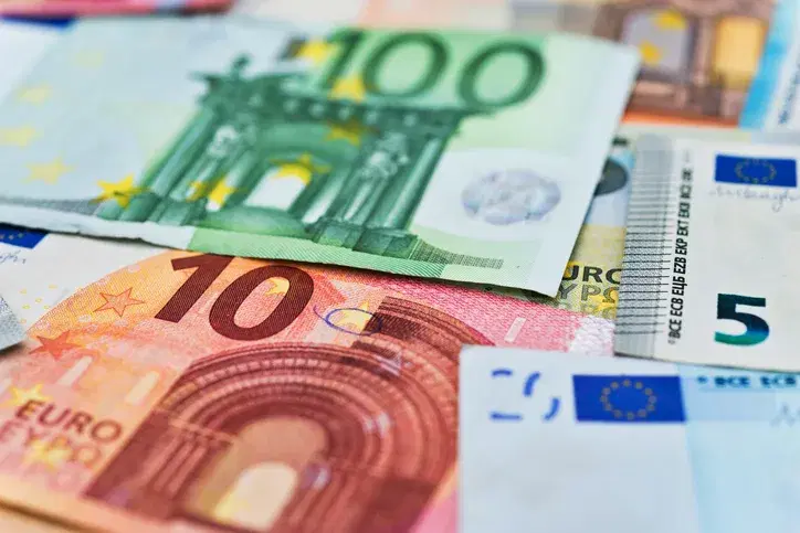 Over 400,000 households to lose out on ‘crucial’ payment next month Over 400,000 households to lose out on ‘crucial’ payment next month