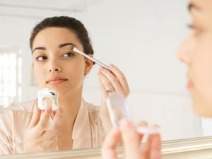 Beauty buzz: Holding out for a hero – A MAC hero product, that is
