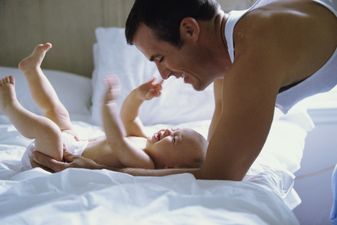 This app teaches new dads everything they need to know about looking after a baby