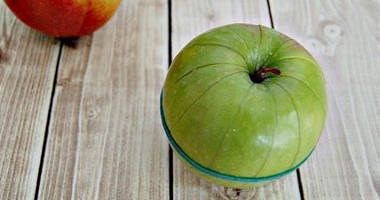 Lunchbox hack: How to avoid brown apple slices
