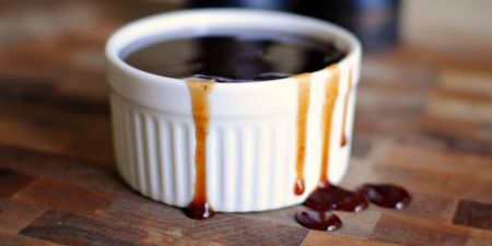 The ULTIMATE 6 ingredient no-cook BBQ sauce
