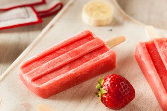 3 soothing homemade ice lollies for teething tots… whatever the weather