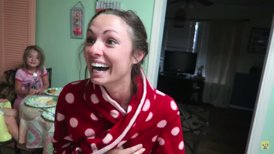 Dad reveals THE most UNEXPECTED pregnancy announcement of all time… to the mum!