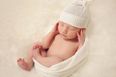 Thinking of booking a newborn photo session? This is what you need to know