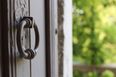 Dear Unexpected Callers: There Are 5 Rules For Calling To People’s Home