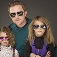 Single Dad’s photoshoot with his daughters goes viral