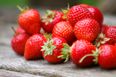 Like a munch between meals? Here’s 15 snacks that are all less than 50 calories