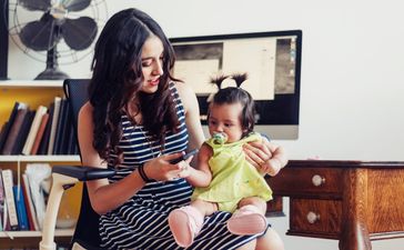Going Back To Work After Maternity Leave: 10 Tips