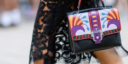 7 beauty essentials you should always have in your handbag