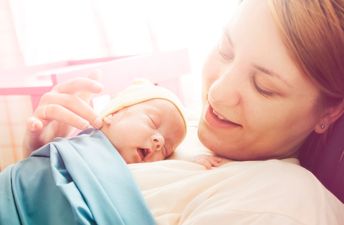 5 ways your baby already totally knows how to breastfeed