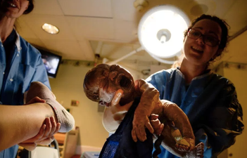 This Mum Snapped Her Own Pictures Of Her Son’s Birth And They Are INCREDIBLE
