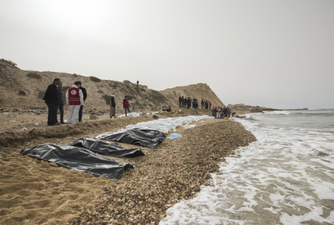 Over 70 migrants die after traffickers deliberately remove engine from boat