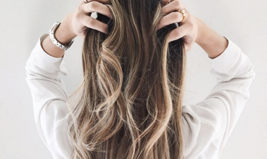 This new version of balayage is EVERYWHERE now (and you’ll see why)