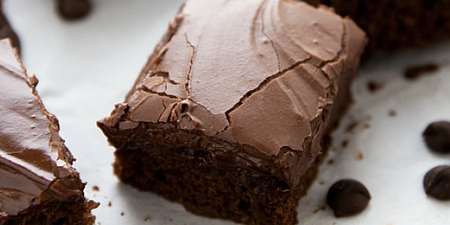 These brownies actually taste like the real deal (but have all healthy stuff in them!)