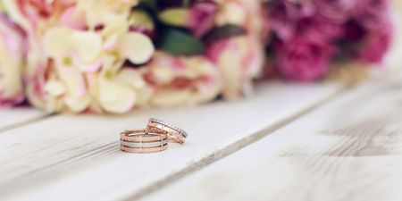 This adorable wedding ring idea is definitely going to catch on