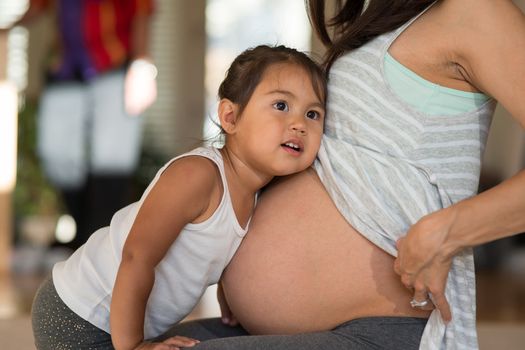 babies hear in womb different languages bilingual baby