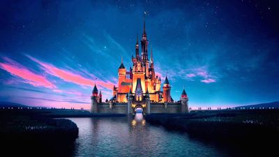 Disneyland apologise after telling a little boy he can’t be a princess