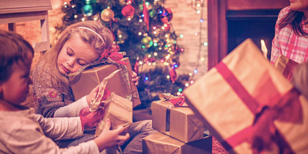 Mum’s bizarre ‘tip’ for opening presents has annoyed a lot of people