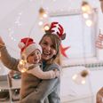 HILARIOUS pictures perfectly capture what parenting looks like at Christmas